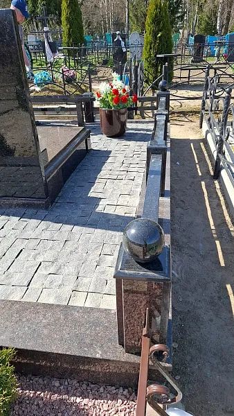 Гранитная ограда, гранитная лавка