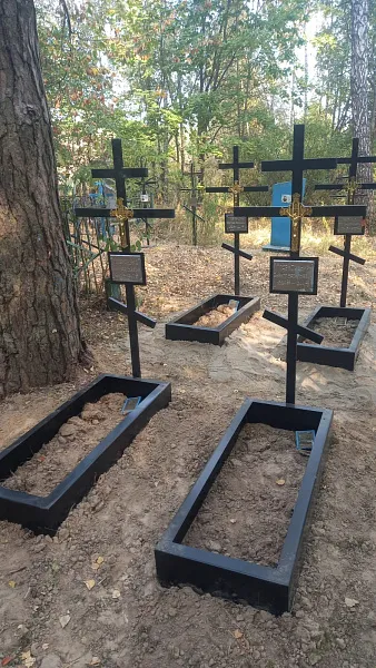 кресты, гробницы_металл