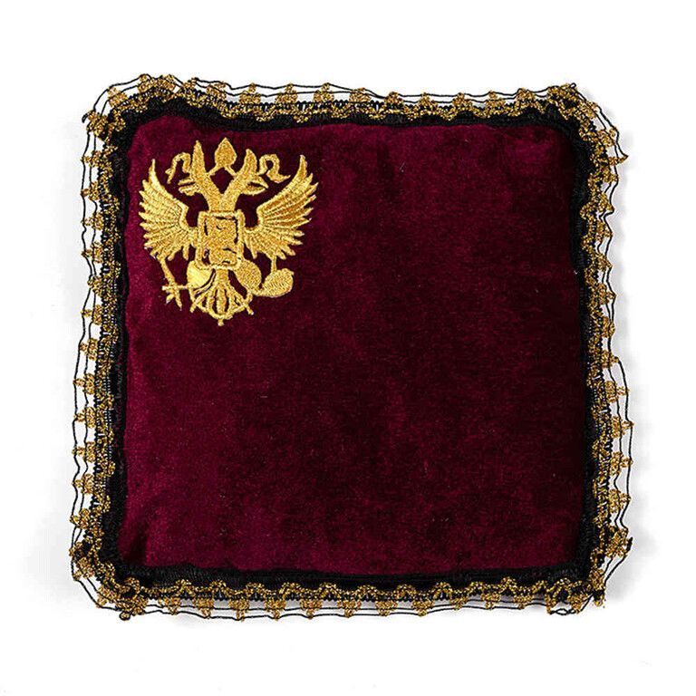 Подушечка орденская из бархата (25х25) герб