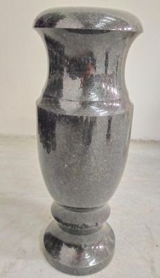 Ваза точеная габбро L-40